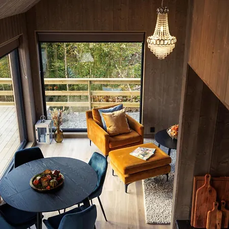 Sansa Lodge - Jacuzzi - Dyrevennlig - 30 Min Osl Guest house Eina